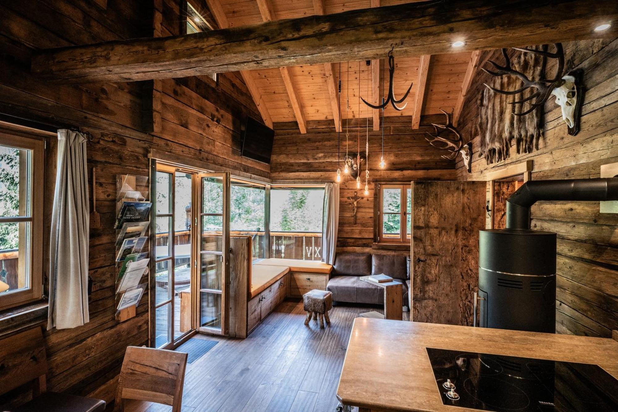 Wuidererhuettn, Charlet In Alleinlage Mit Freistehendem Saunahaus Großkirchheim Exteriér fotografie
