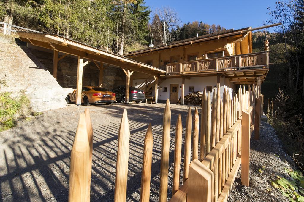Wuidererhuettn, Charlet In Alleinlage Mit Freistehendem Saunahaus Großkirchheim Exteriér fotografie